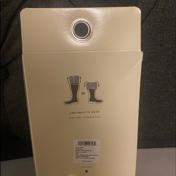 Ugg RARE lavender w/mini Bailey bow! Like new! - Picture 4 of 14